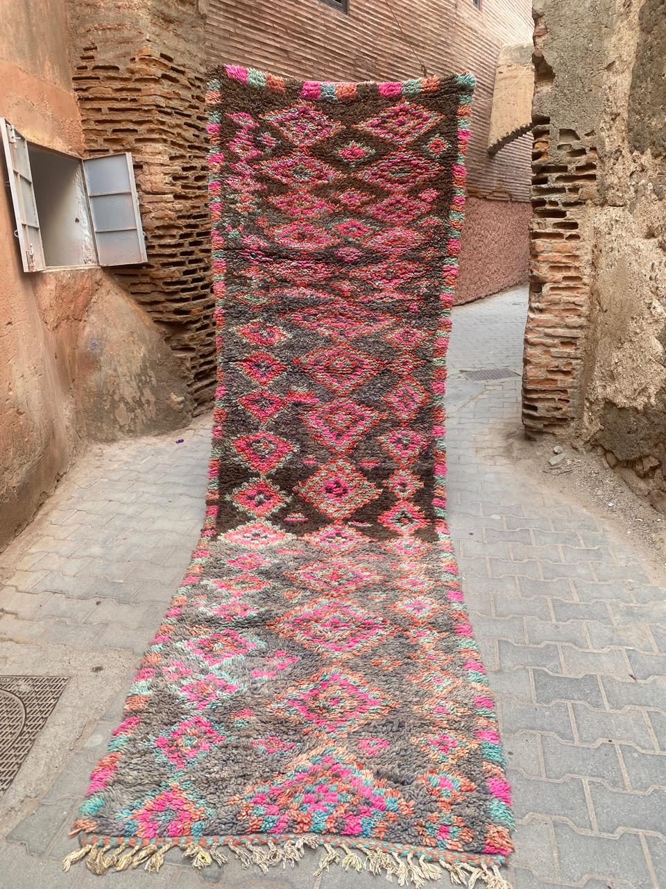 VINTAGE BOUJAAD RUNNER - Moroccan Berber rugs online